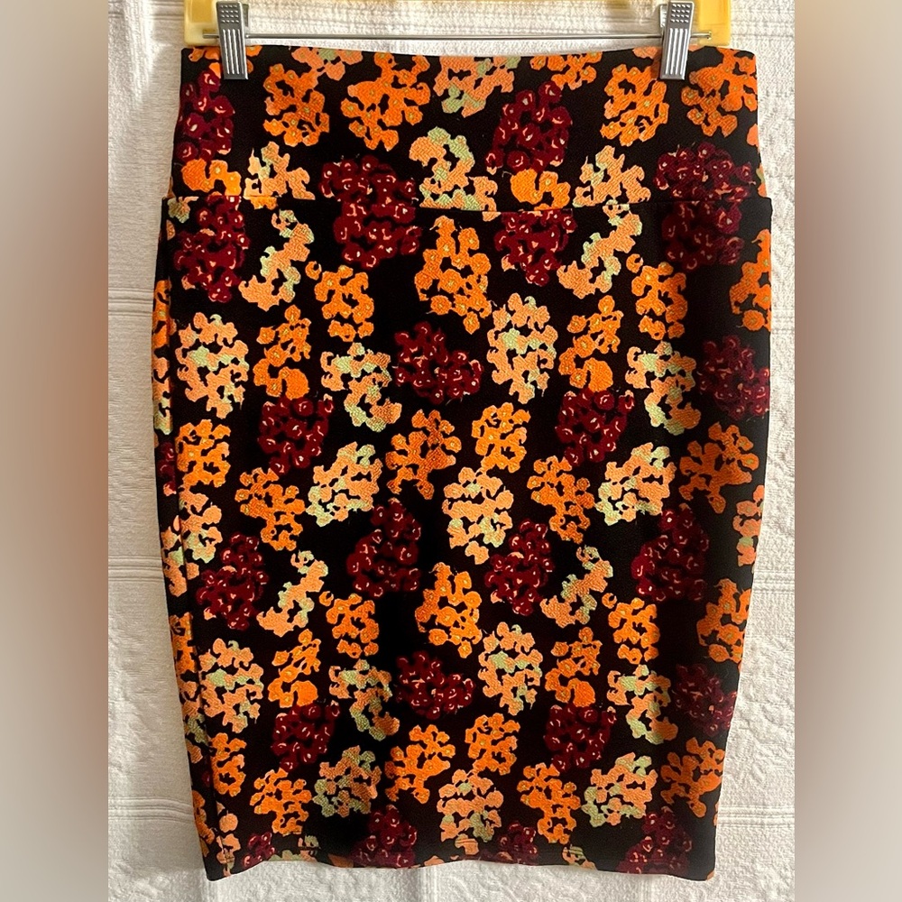 LuLaRoe Cassie Midi Pencil Skirt Size M Medium